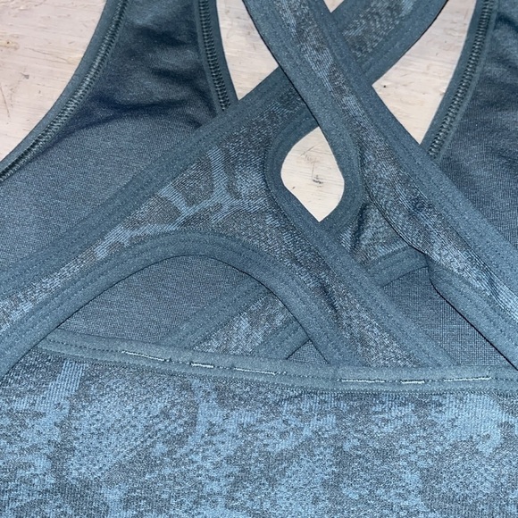 GymShark ADAPT ANIMAL SEAMLESS SPORTS BRA | size Medium - Picture 4 of 8